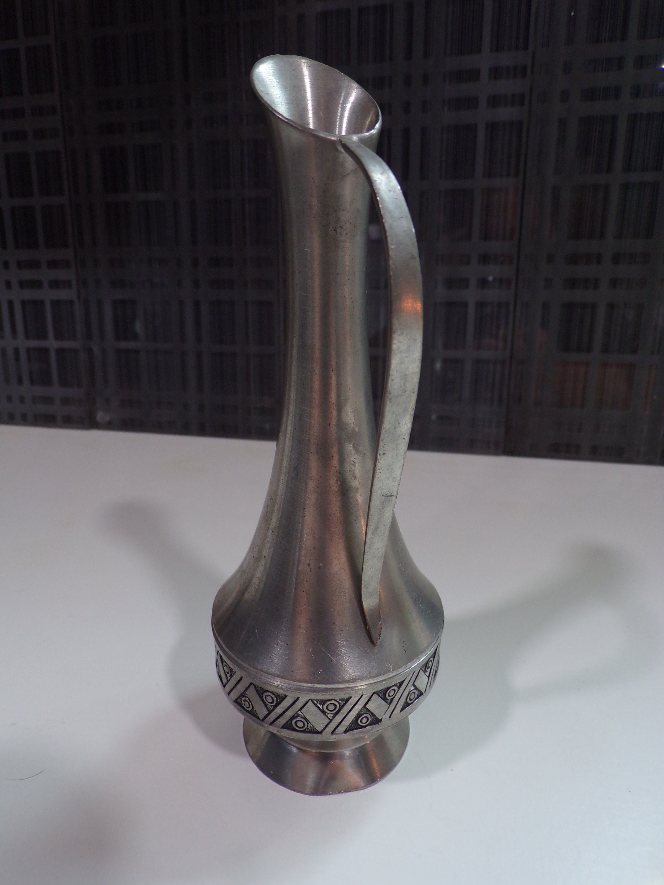 ヴィンテージ ピューター ウォーター ジャグ バッド 花瓶、ミッド