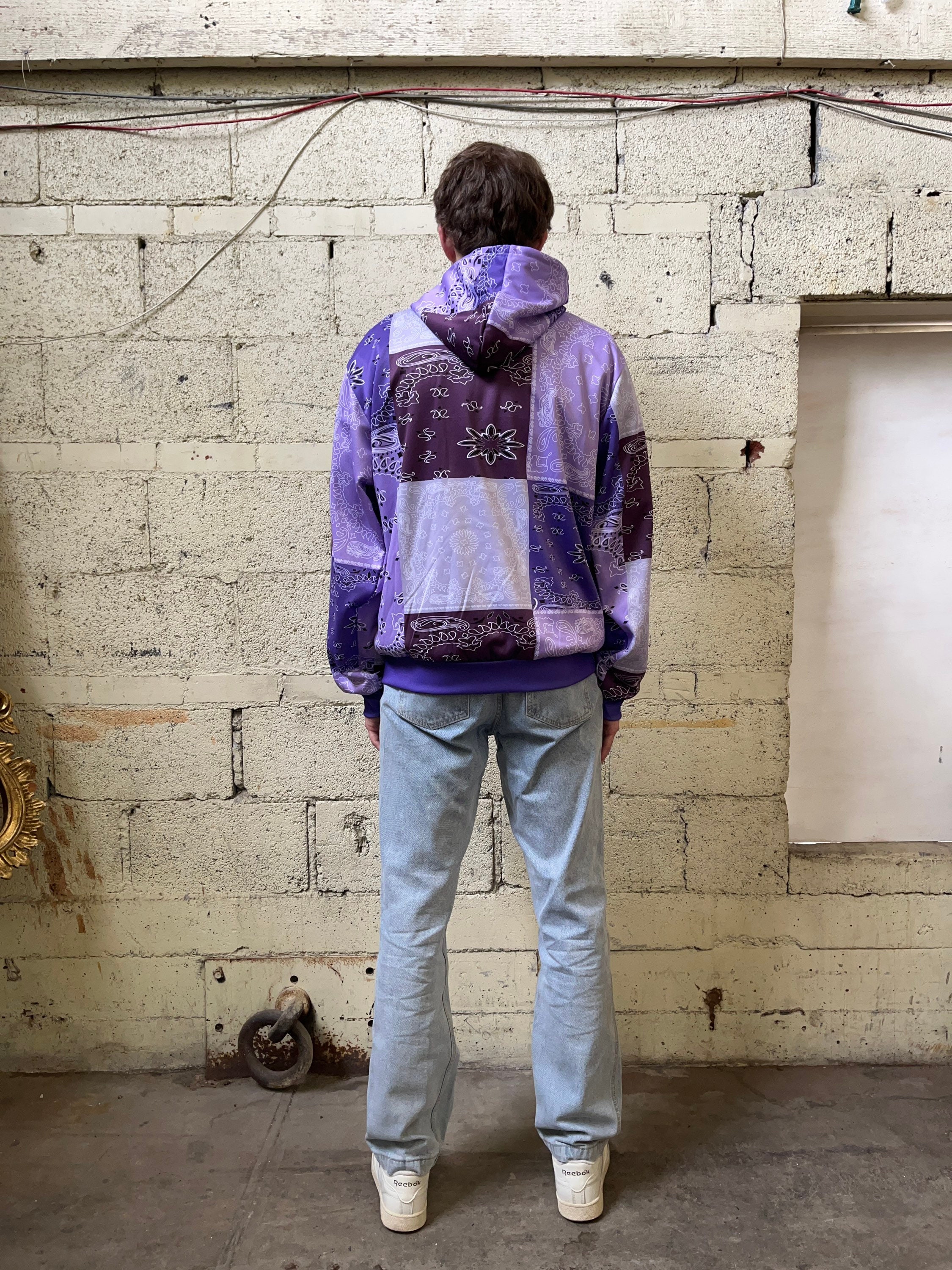 【AJO AJOBYAJO】Oversized Paisley Patchwork Sweatshirt AJO AJOBYAJO】Oversized Paisley Patchwork Sweatshirt (AJO
