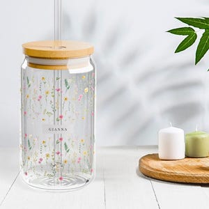 Floral Sipper Glass, 16oz Personalized with Bamboo Lid - Custom Gift Idea, Eco-Friendly Tumbler, Floral Decor, Birthday Present, Sustainable