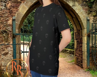Gothic Skull Print T-Shirt - Dunkle Streetwear, All Over Design