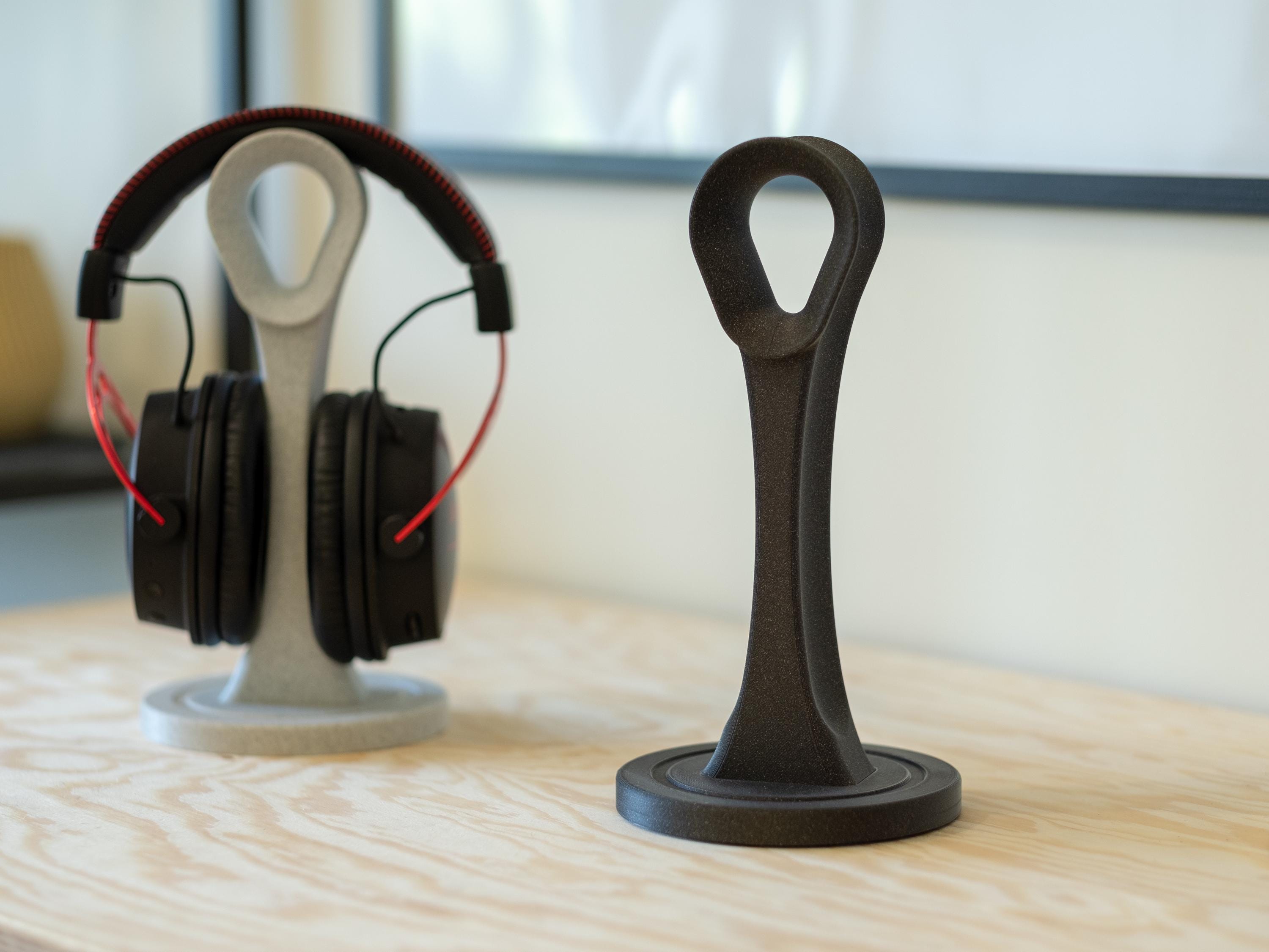 Headphone Stand – Minimal Headset Holder for Desk Setup, Gaming Room Decor, Office Organizer, Gift for Him