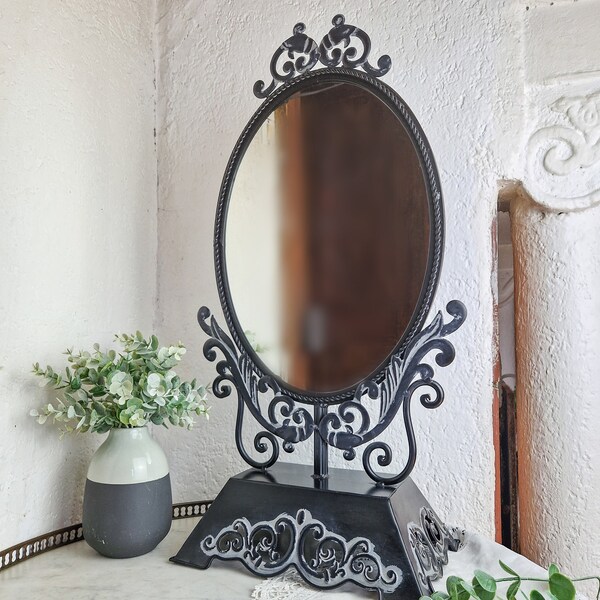 Grand miroir noir sur pied en métal vintage