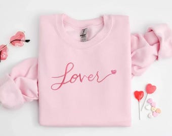 Moletom bordado Lover, rosa, gola redonda, modelagem oversized