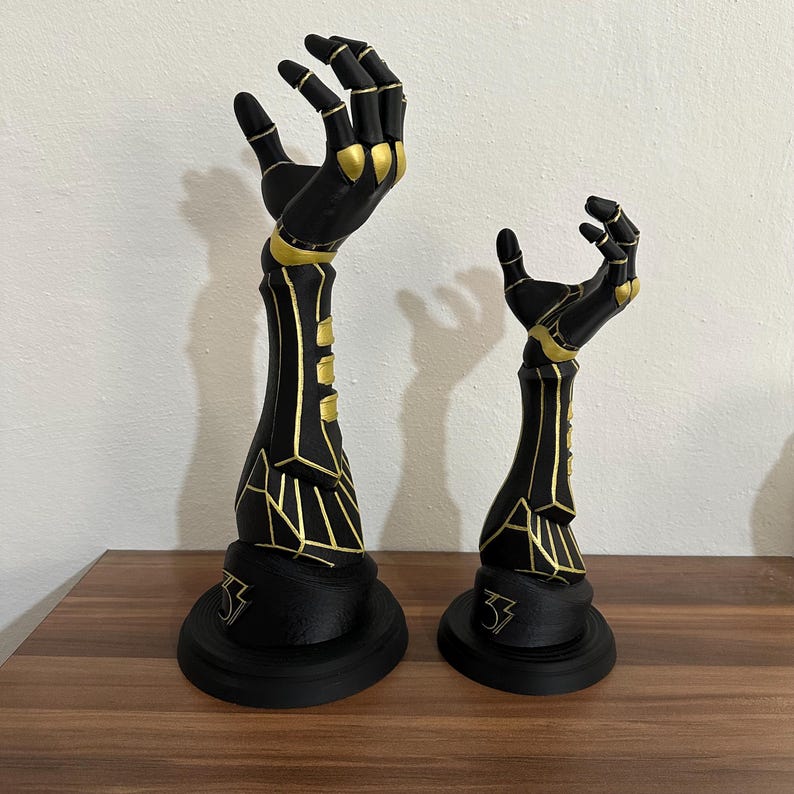Gustave Hand Figur & PS4 - PS5 - XBox Controller Stand - Expedition 33 Sammler | 30cm-39cm Bild 8