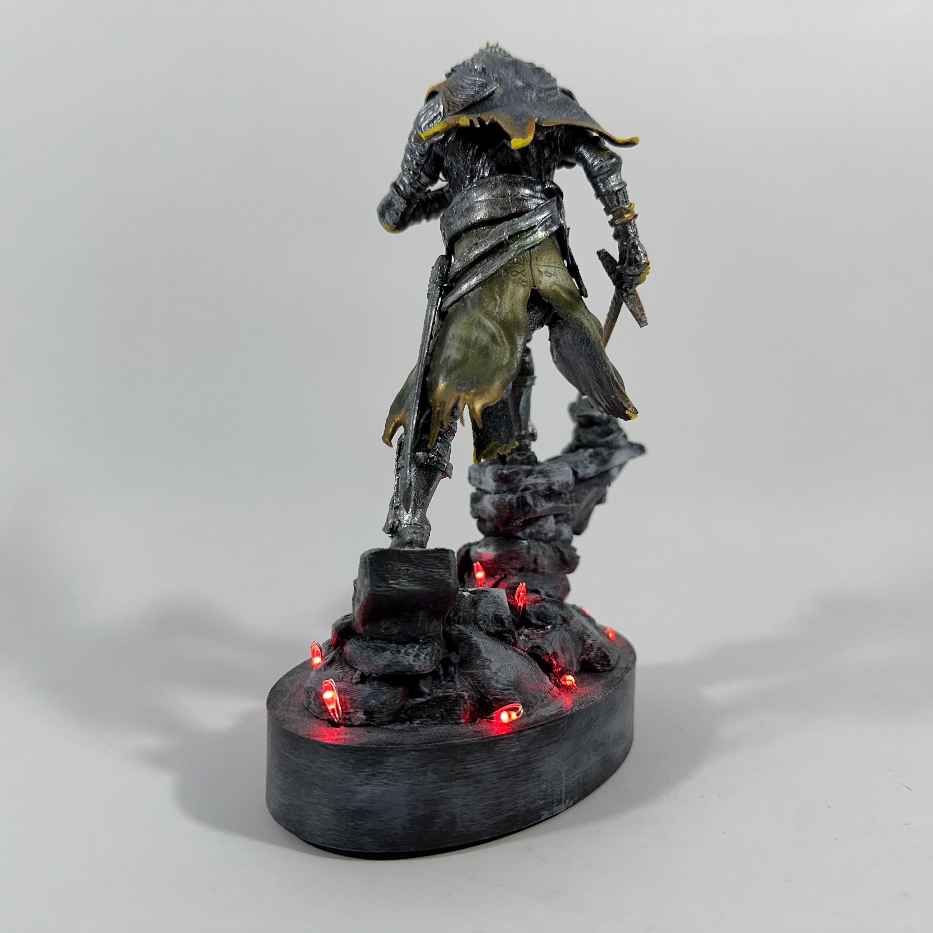 ダークソウル　フィギュア　レジンランプ　レジンアート　インテリア　LED ソウル・オブ・シンダー樹脂製フィギュア（LEDライト付き） - ダーク