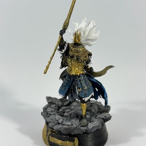 Nameless King Dark Souls 3 LED Resin Statue – Handcrafted Collectible Figure, Unique Soulslike Decor, Perfect Gift for Dark Souls Fans