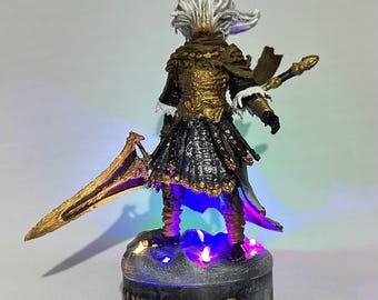 Nameless King Dark Souls Resin LED Figurine | Handcrafted Gamer Collectible | Unique LED Display | Perfect Gift for Dark Souls Fans