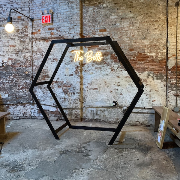 Hexagon Arch Rental (LI/NYC Only)