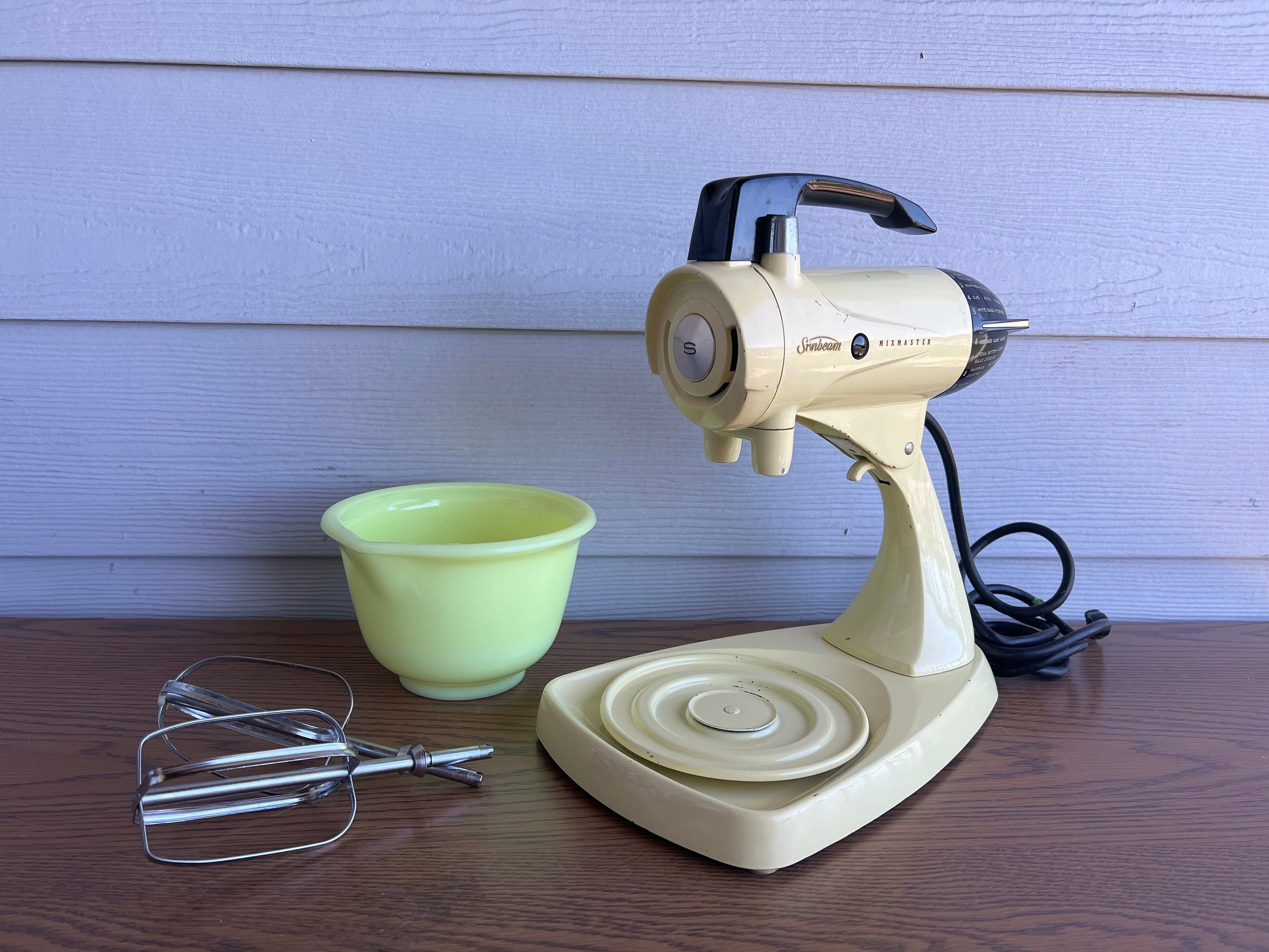 Vintage Sunbeam Mixmaster 12 Speed Stand Mixer with All Accessories Model  01960