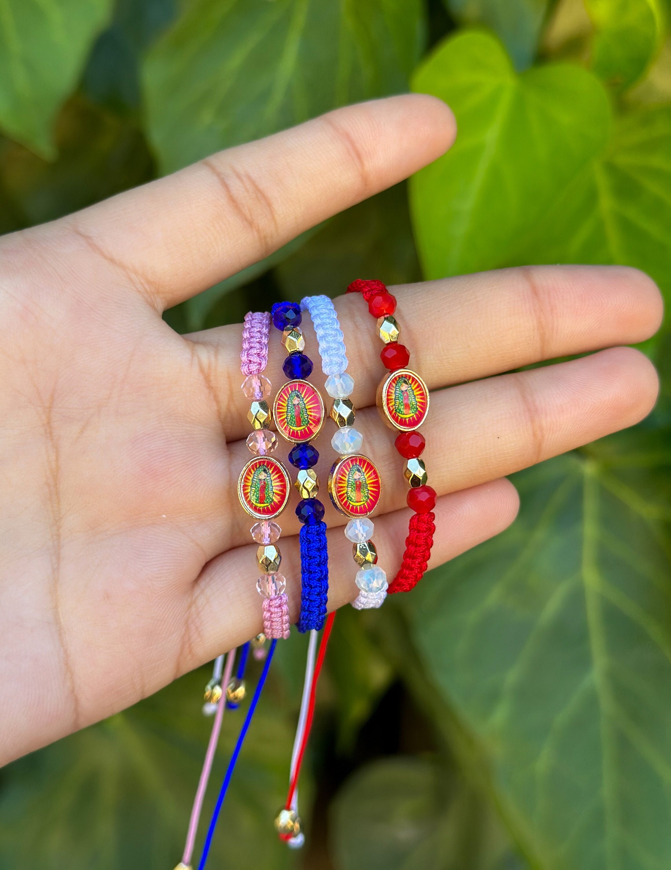 Hecho en Mexico Handmade Virgin Mary Beaded Charm Bracelet