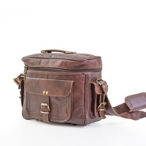 Personalized Leather Camera Bag – Handmade DSLR Messenger Bag for Photographers | Custom Engraved Gift | Vintage Travel Camera Case