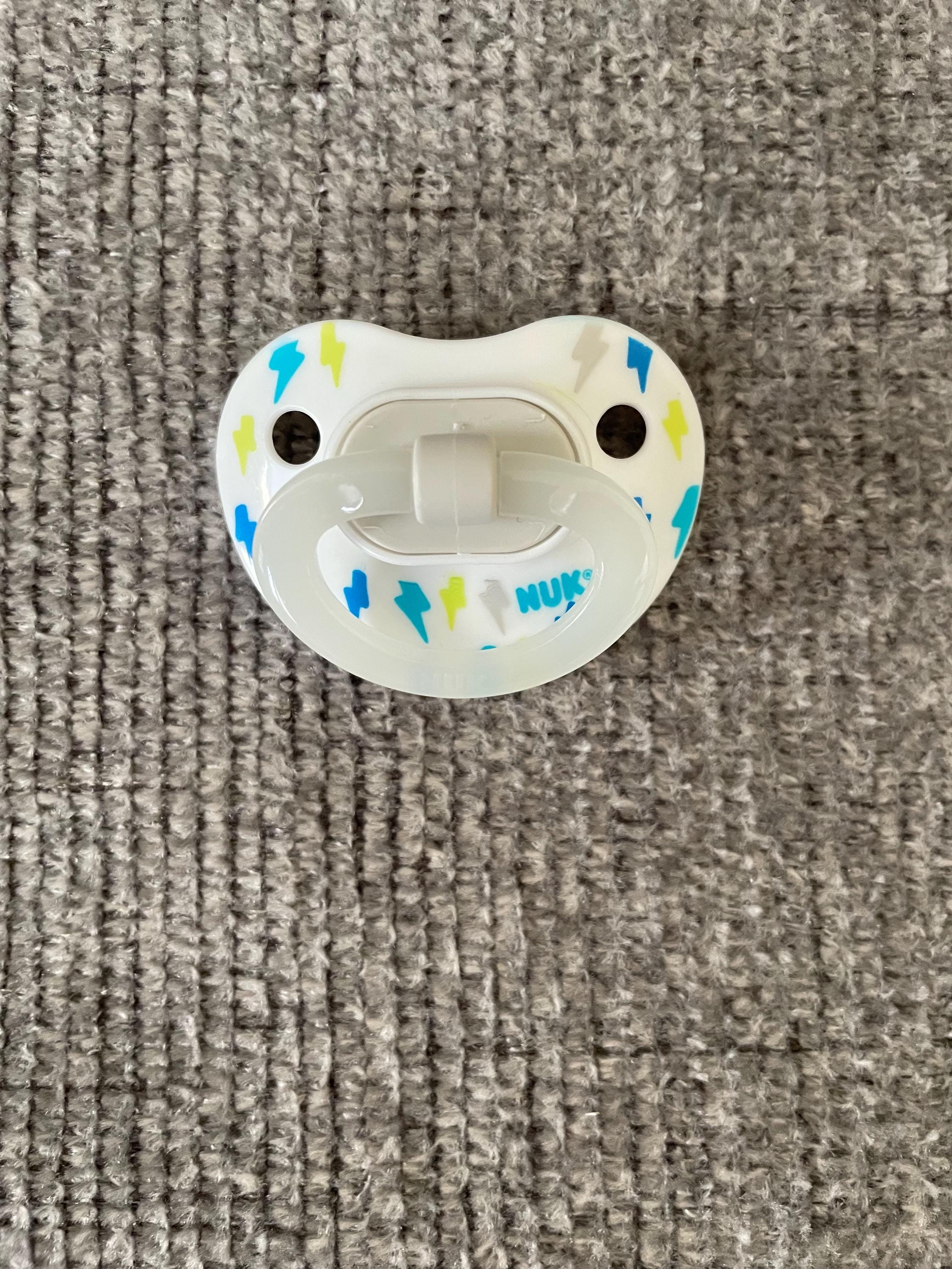 Nuk 黄色と青の稲妻改造リボーンドール用おしゃぶり（マグネット付き