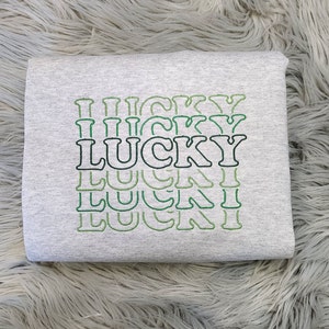 Sudadera apilada de la suerte bordada - Sudadera unisex del Día de San Patricio ideal para hombres y mujeres Sudadera o sudadera con capucha