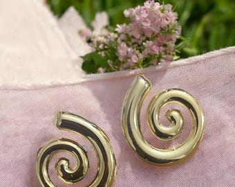 Bold Gold Statement Earrings – Abstract, Spiral, and Chunky Hoops for Modern Minimalist Style