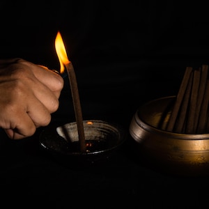 Handmade Bakhoor Oud Incense Agarwood Sandalwood Vanilla Rose