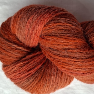 Wool yarn for knitting, High quality multicolor orange red 100 % sheep wool yarn. Natural lanolin yarn