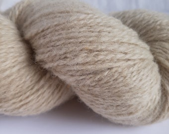 Wool yarn for knitting, Natural white, undyed yarn, Natural lanolin yarn