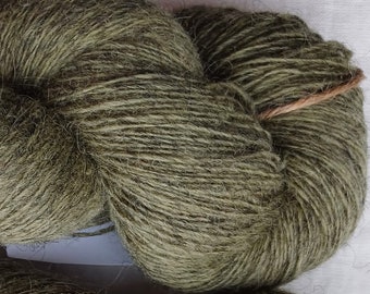 Wool yarn for knitting, High quality greenish gray hand dyed 100 % merino wool yarn. Natural lanolin yarn.