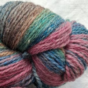 Wool yarn for knitting, High quality multicolor  pink , blue striped wool yarn. Natural lanolin yarn.