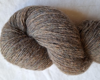 Forest Brown Gotland Merino Wool Yarn: Hand-Dyed Tweed Knitting Crochet