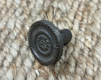 Ijzeren bloem ontworpen gegoten knop keukenknoppen lade knoppen kastknop dressoir knop Almira knop ijzeren hardware