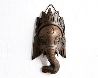 Faccia di Ganesha appesa a parete antica in legno / Maschera Ganesh da parete nepalese vintage / Maschera decorativa / Arte indiana / Maschera da parete in legno nero / Figura di Ganesh