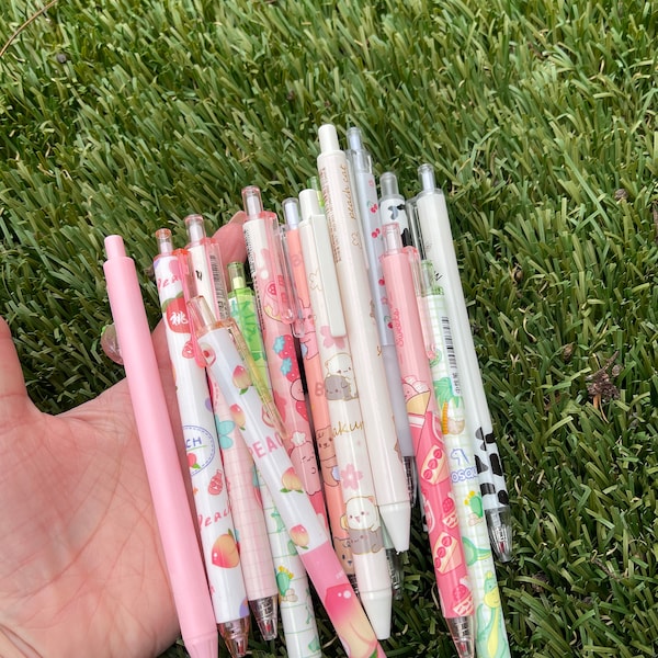 Kawaii pen, random kawaii pen, cute click kawaii pen, pens for students, pens for homework