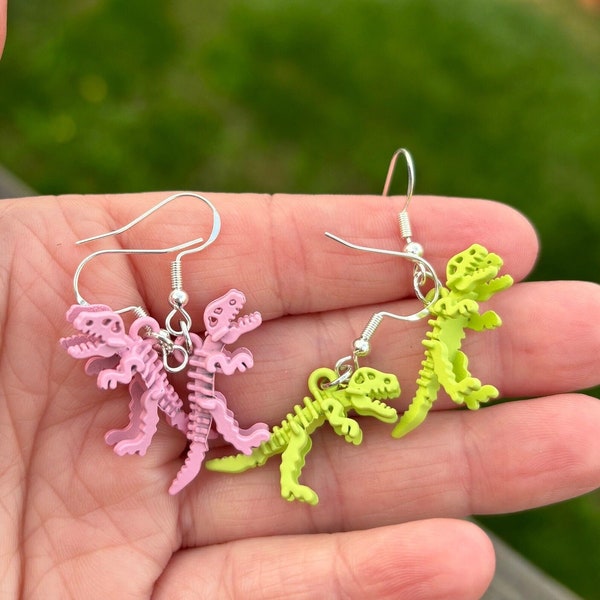 Cute kawaii dinosaur earrings , dinosaur dangle earrings , dinosaur earrings, cute dangle dinosaur earrings