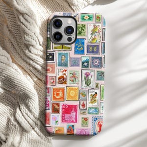 Funda para teléfono con collage de sellos postales vintage, funda resistente con sellos retro para iPhone 16, 15, 14, 13 y 12 Pro Max, Pixel 9, 8, 7, S25, S24 y S23, funda colorida