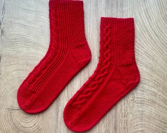 The Sorcerer Socks - Sock knitting pattern in english and german