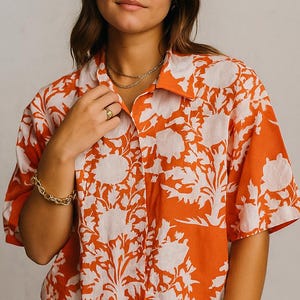 Floral Print Orange Cotton Crop Top: Women&#39;s Loose Fit Shirt