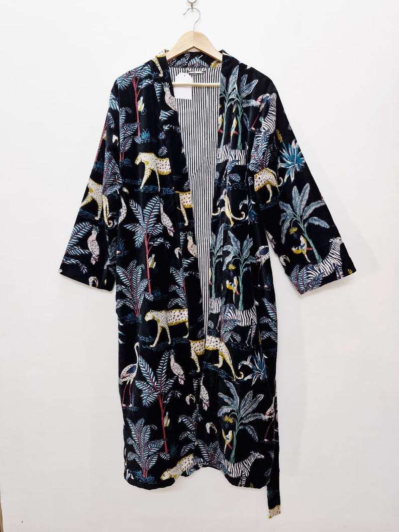 Reversible Velvet Kimono Robe: Green Jungle Safari Print, Cotton Jacket Winter Wear Black Jungle