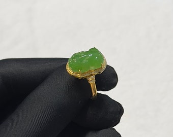 US7 1/4 Siberian Icy apple green jade 18 karat gold and diamonds ring carving Pixiu certified natural