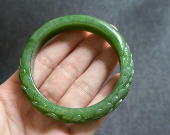 59 mm シベリア No.7 マイングリーンネフライト彫刻バングル認定天然