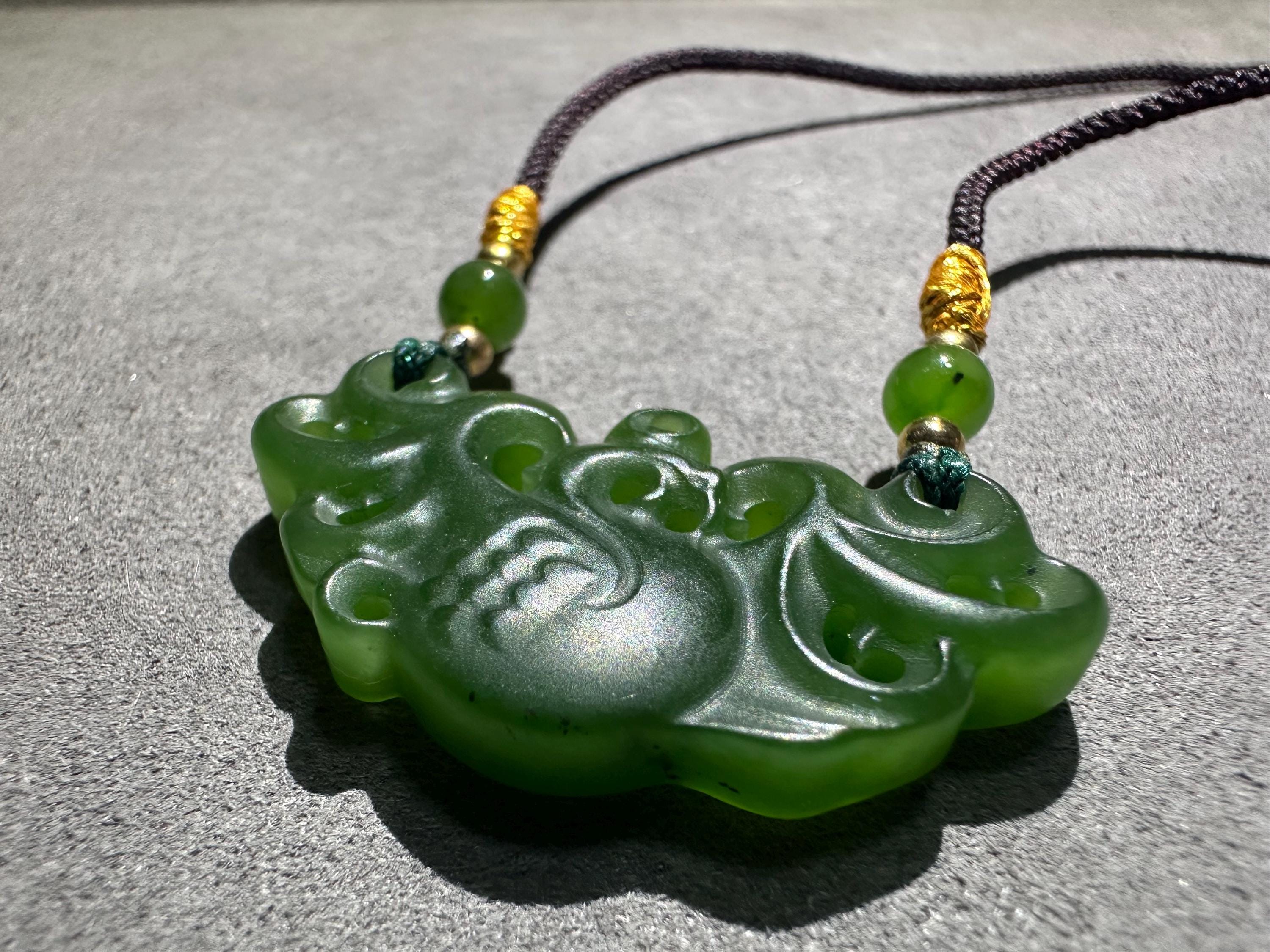 Ancient Orient Phoenix Pendant Siberian Oily Spinach Green