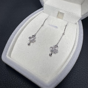 Solid Platinum PT950 engraved clover hoop earrings