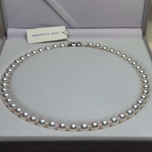 Hanadama Rang: 8,5 tot 9 mm natuurlijke akoya-parelketting met certificaat 0924