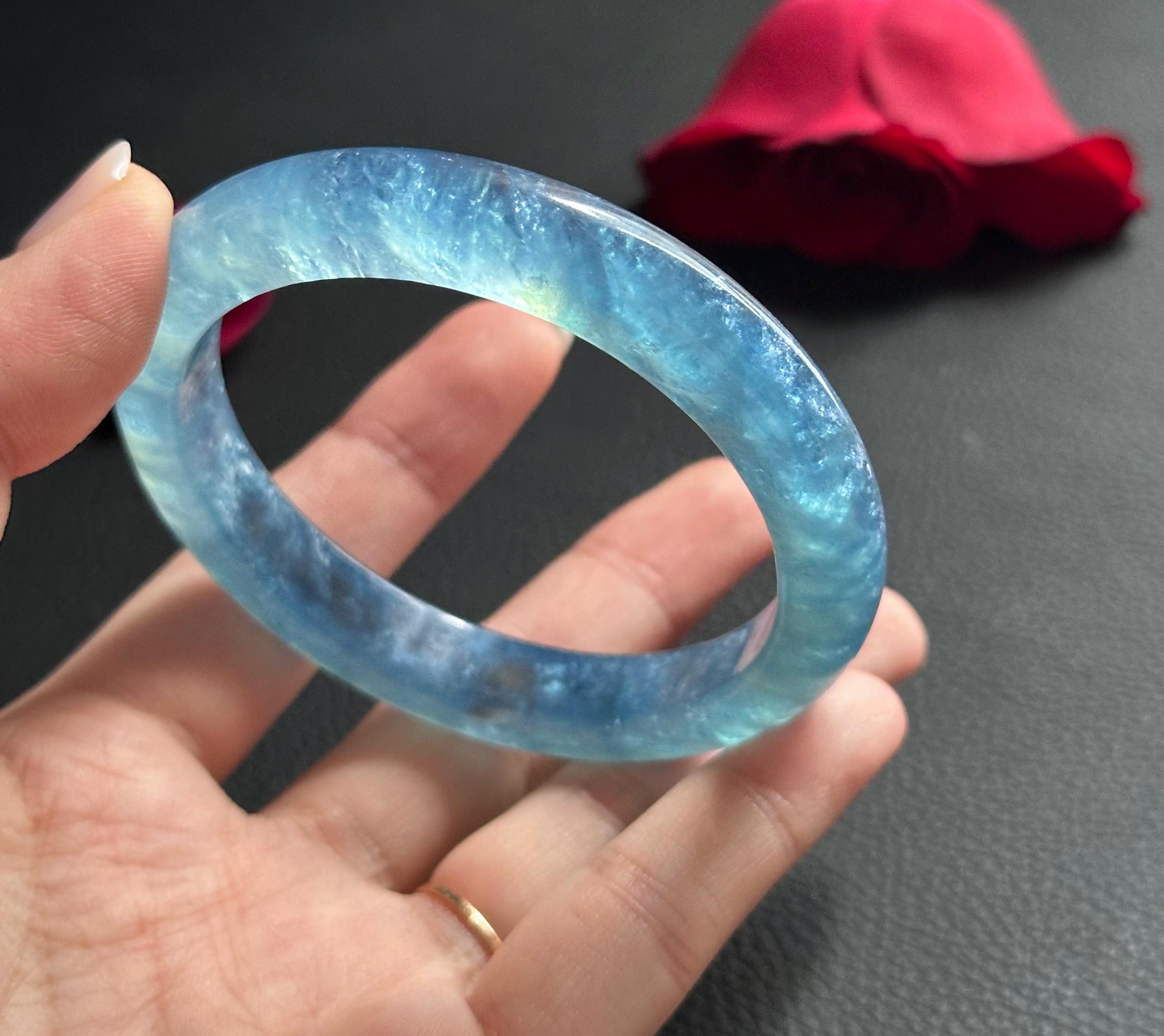 61 mm 天然アクアマリンバングル 認定天然エネルギーヒーリング