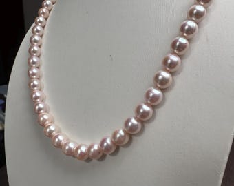 あこや本真珠ネックレス 淡いサクラピンク色系 桜ピンクアコヤ真珠ネックレス – 8-8.5mm | 天然美｜鑑定書付き 4323