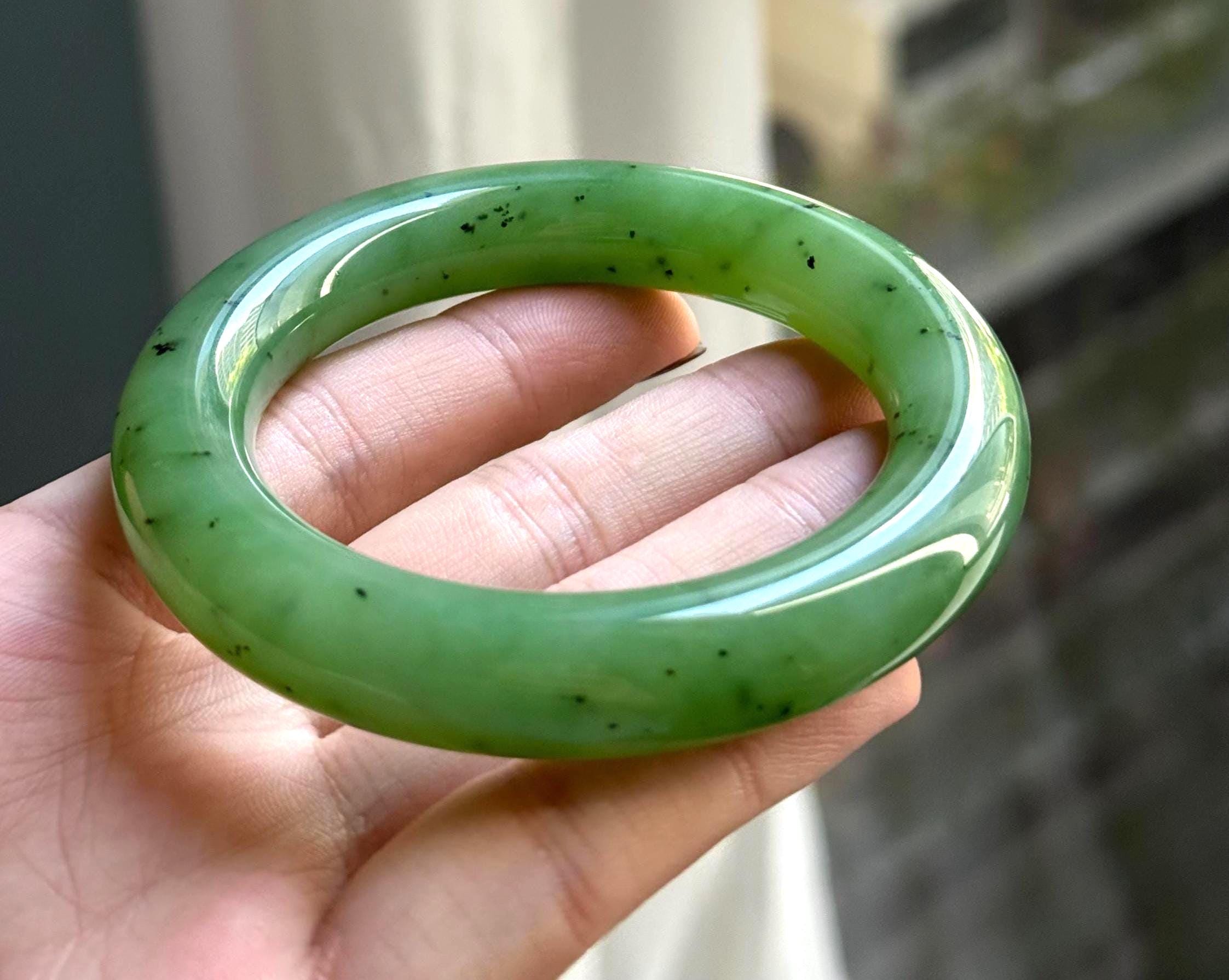 56.5 mm プレミアムシベリアアップルグリーン翡翠バングル 天然認定 