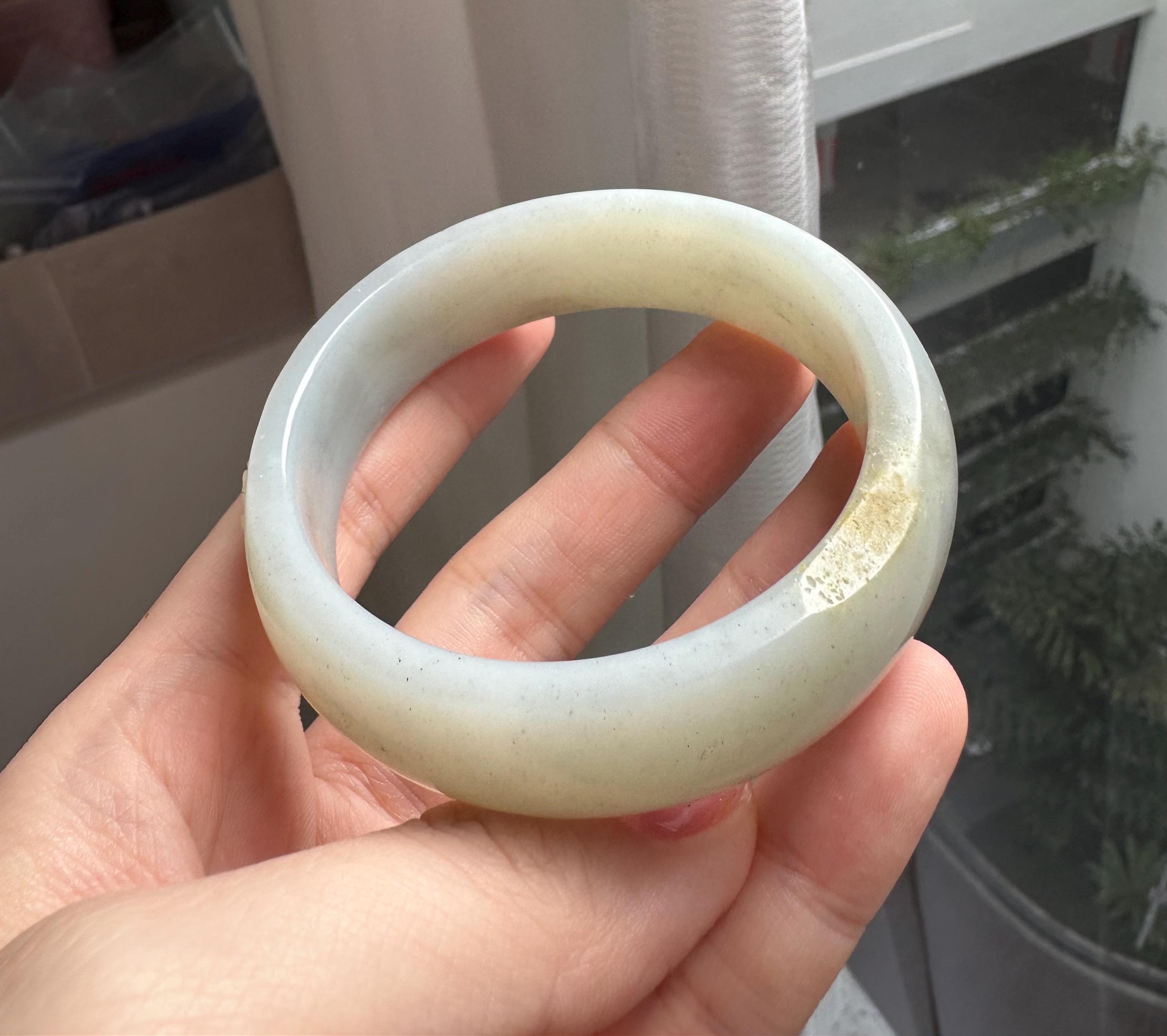 何世紀にもわたる希少性緑青 59 mm 清華河翡翠バングル認定天然 SJ0119