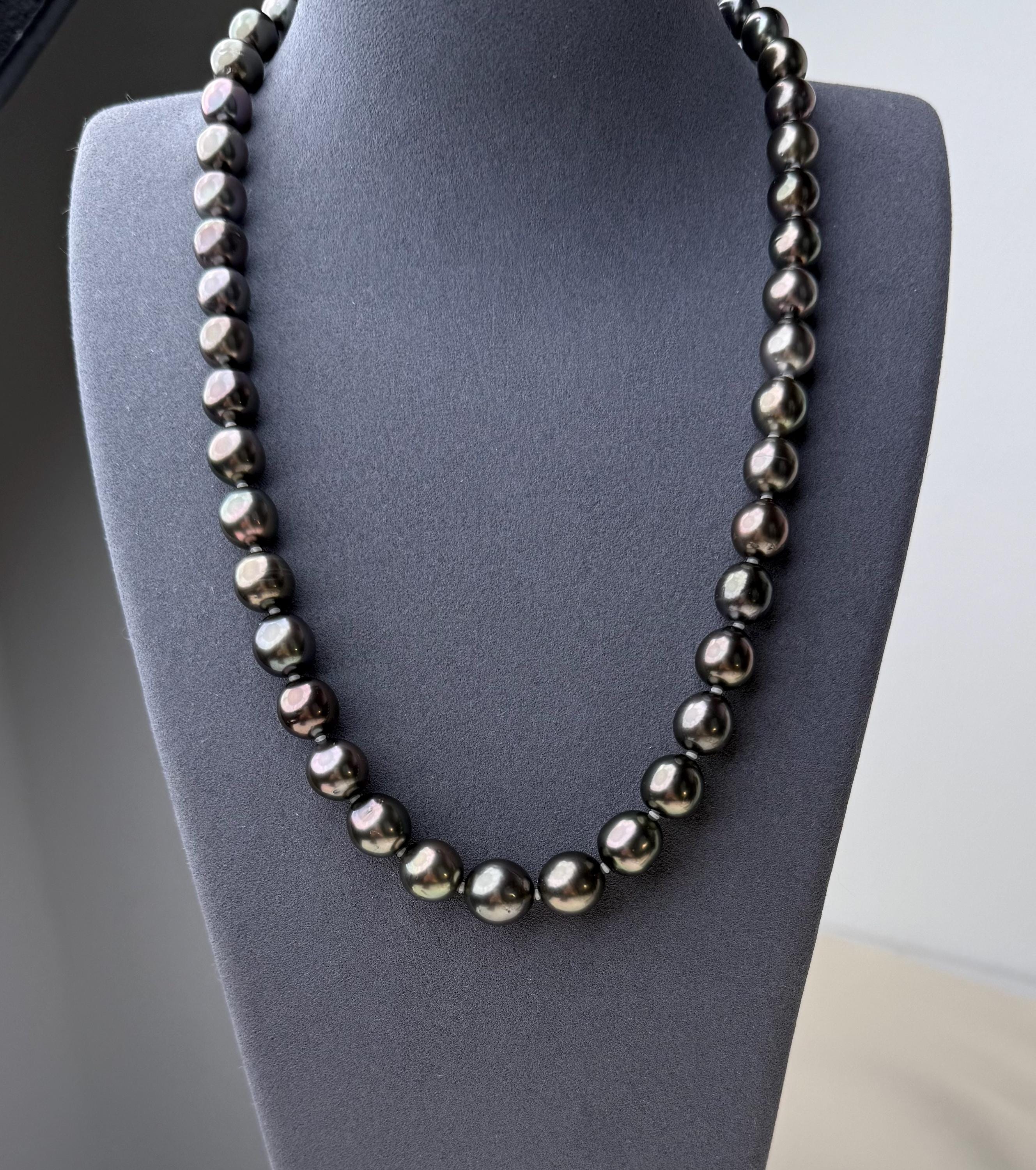 Natural Tahitian Pearl Necklace Near Round High Luster Peacock