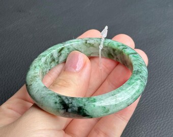 52,5 mm Birmese jade-armband type A, heldergroen bloemenpatroon, tweekleurig jadeiet gecertificeerd natuurlijk 翡翠阳绿飘花 0382