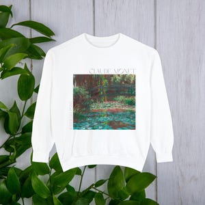 Unisex Garment-Dyed Sweatshirt