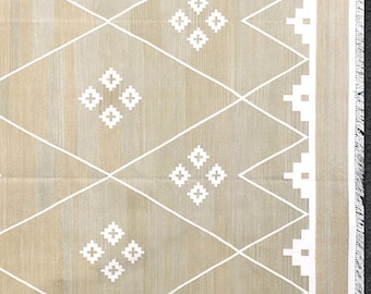 Handwoven Flatweave Kilim Custom area rug Beige and White Cotton Indian Dhurrie Rug Floral Design Woven rug Dhurrie carpet Wall Decor Rug