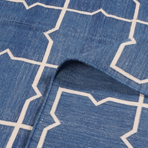 Handwoven Cotton Kilim Rug Dhurrie, Reversible Indian Handmade Indigo Blue And Beige Flatweave Area Rug, Large Wall Tapestry For Wall Decor