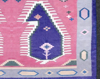 Alfombra geométrica rosa y azul, alfombra de algodón tejida a mano, alfombra bohemia de inspiración vintage, alfombra de tejido plano hecha a mano para dormitorio y sala de estar.