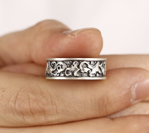 Carved Leaf Motif Promise Men Band Silver Ring, Floral Engagement Ring,  Oxidized Rococo Ornament Men's Wedding Band Ring in Sterling Silver