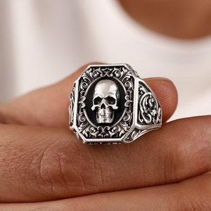Skull Handmade Sterling Silver Men Signet Ring, Skull Gothic Signet Ring, Skull Punk Signet Ring, Skull Silver Men Jewelry, Silver Men Ring