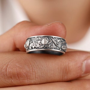 Japanese Lotus Flower Kanji Ornamental Wedding Men&#39;s Band Ring,  Lotus Flower Kanji Men Ring, Silver Japanesse Jewelry, Gift For Men